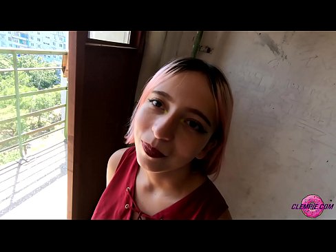 ❤️ Student Sensual xucla un desconegut a l'Outback - Cum a la cara ️❌ Porno rus a nosaltres ❌️